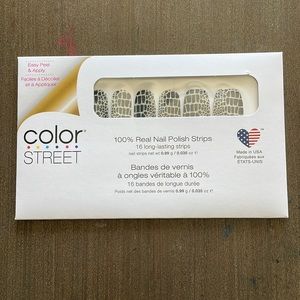 Color Street Fall Hiss and Make Up